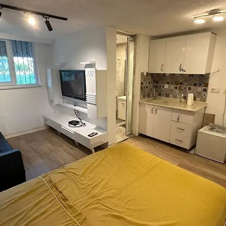 Lejlighed Flat Situated On Lara *