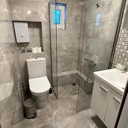 Apartment Flat Situated On Lara *